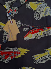 Load image into Gallery viewer, Mens short sleeved shirt - Cars Print