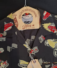 Load image into Gallery viewer, Mens short sleeved shirt - Cars Print